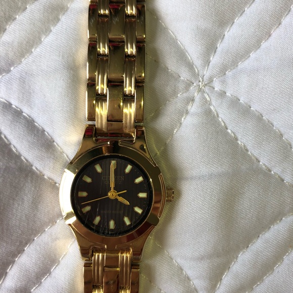 Citizen Women’s Watch - Picture 2 of 4